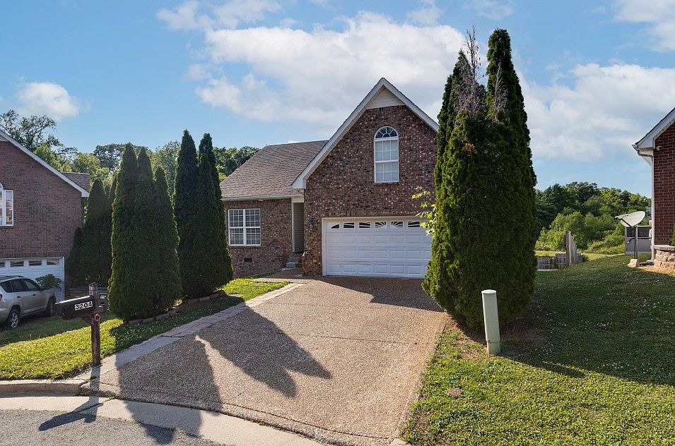 1st image of 3204 Grace Crest Point