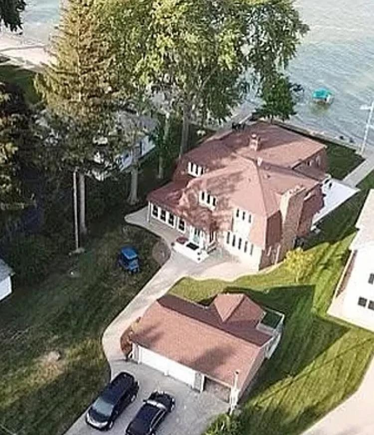 837 S Linwood Beach Rd photo 1
