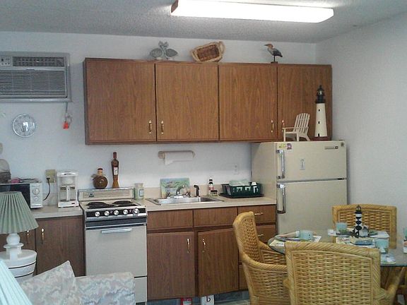3rd image of 1515 Boulevard APT 13