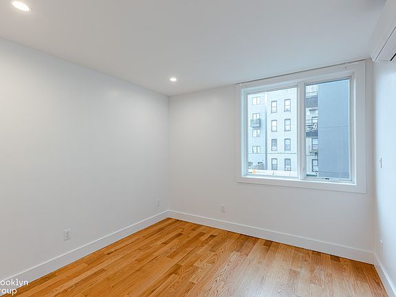 5th image of 621 Parkside Ave #3A