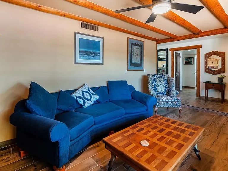 5312 E Ludlow Dr — Photo 9