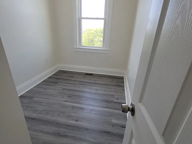 3412 Monroe St — Photo 13
