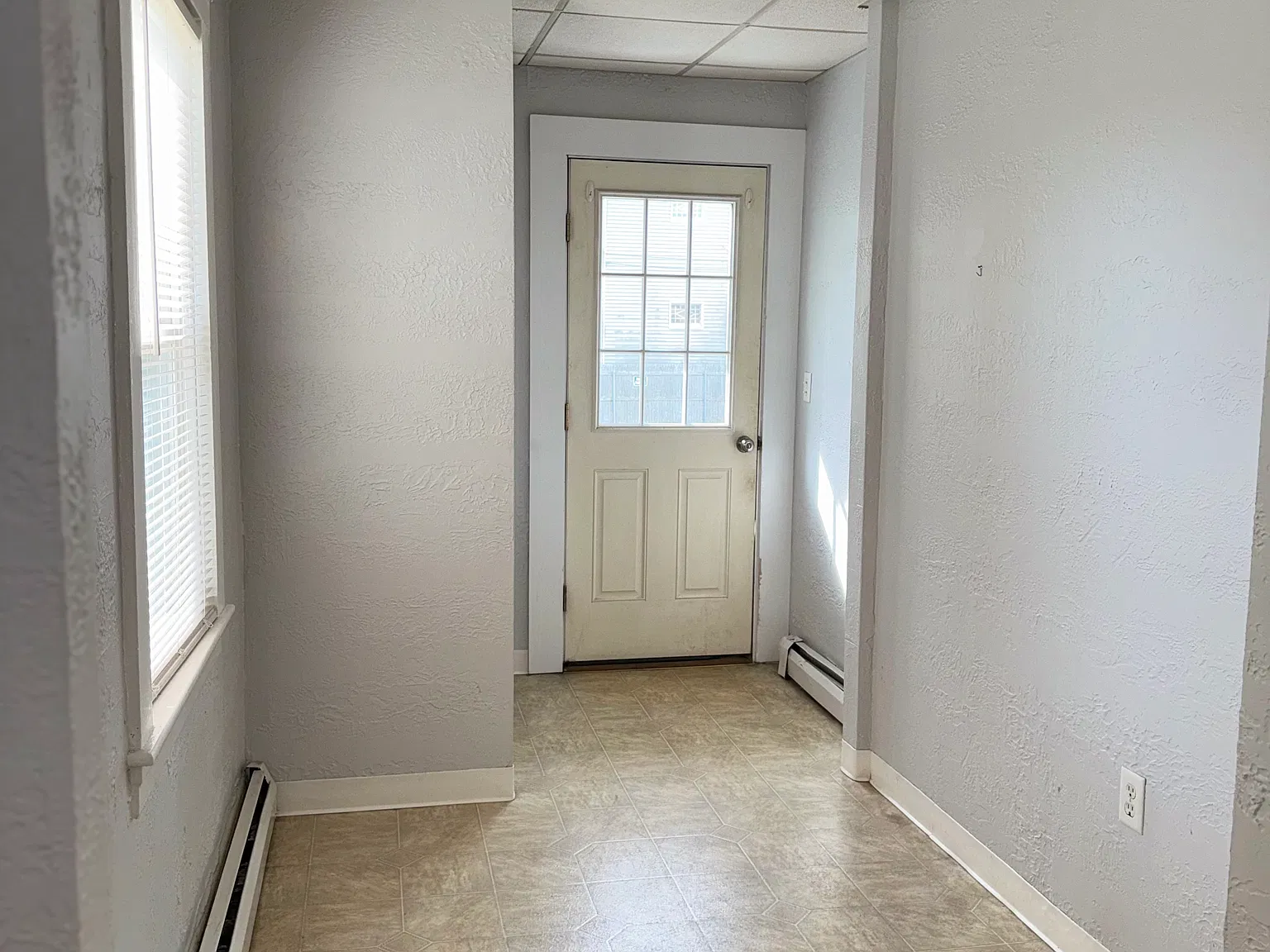 1 bed, 1500 sqft, $1,675 — Photo 3
