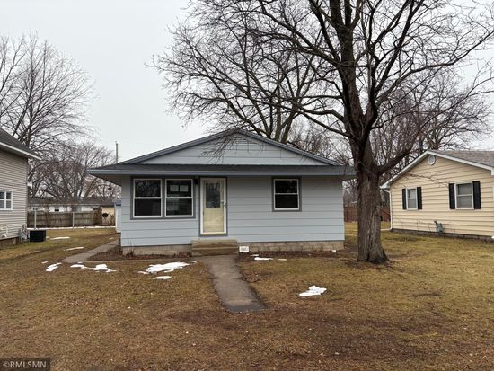 737 29th Ave N, Saint Cloud, MN 56303