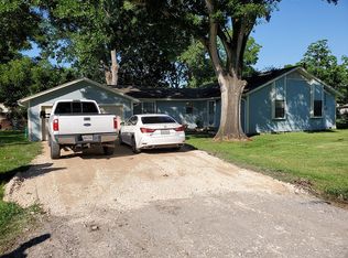 4227 Roberts Ln, Bacliff, TX 77518