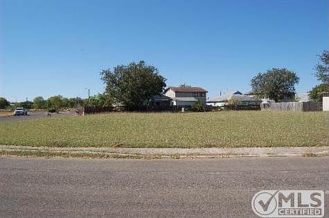 1st image of 1203 Silverton