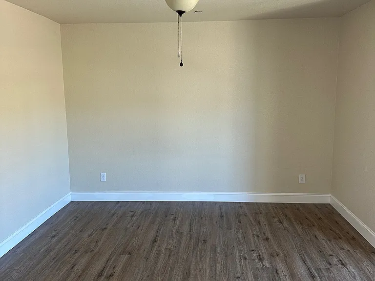 1338 Hermosa Dr — Photo 27