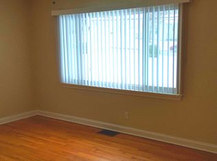 3233 Wismer Rd, Saint Ann, MO 63074