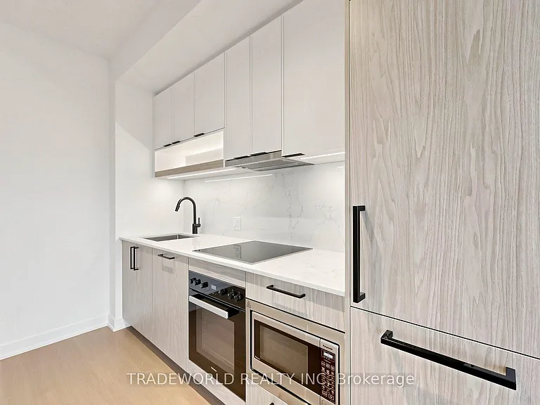 91 Montclair Ave #707 — Photo 11