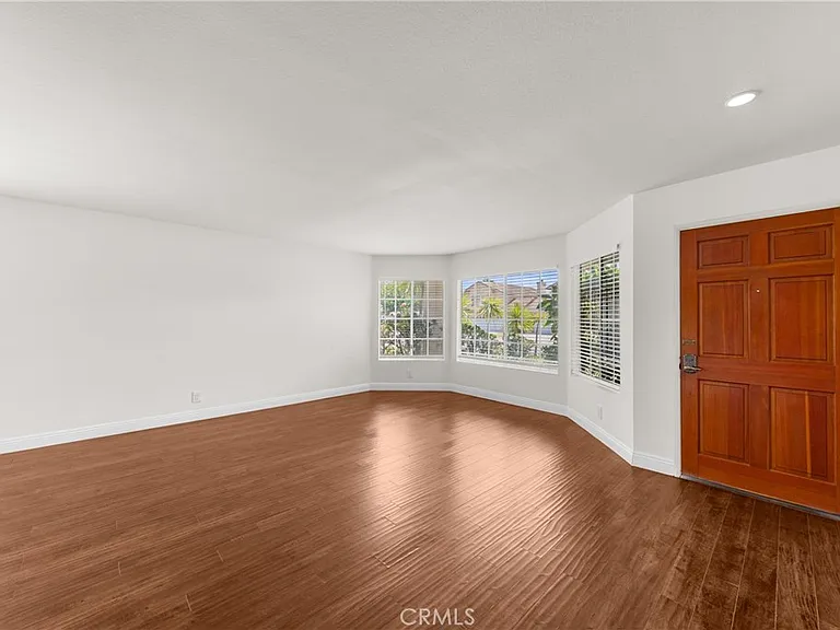 17255 Orangewood Ln — Photo 7