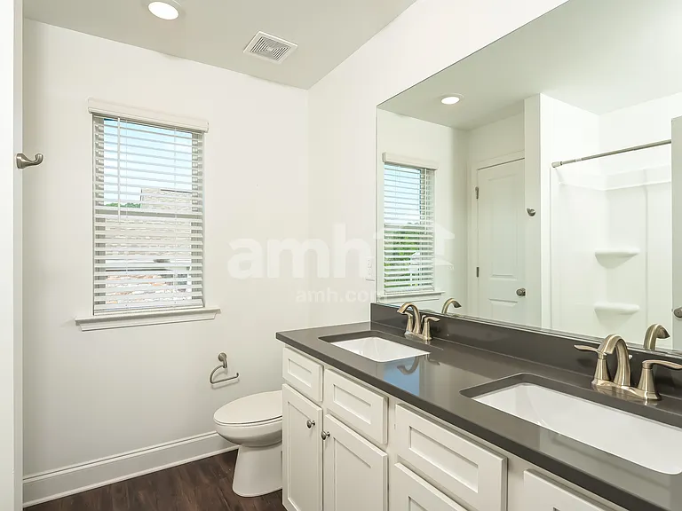 768 Alcovy Mill Park — Photo 14