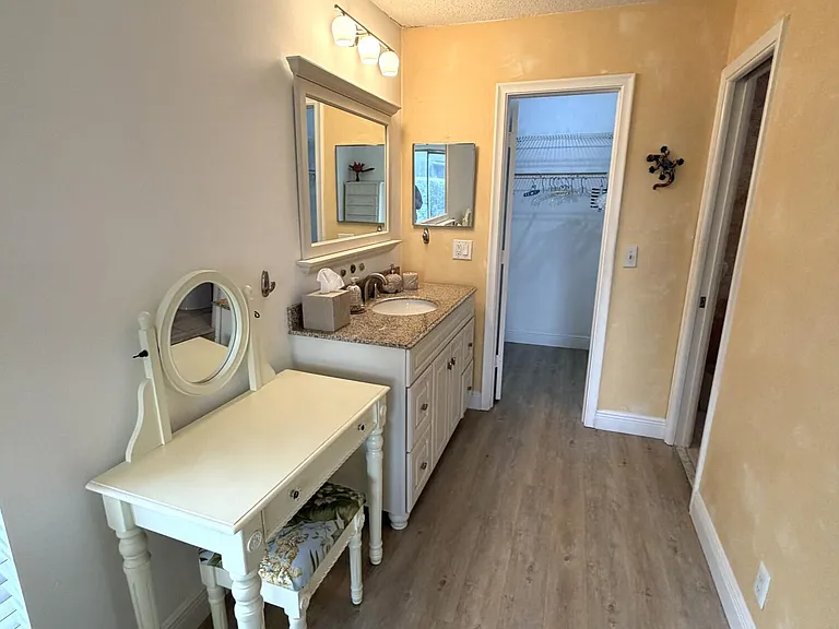 2520 Pansey Ln #D — Photo 27
