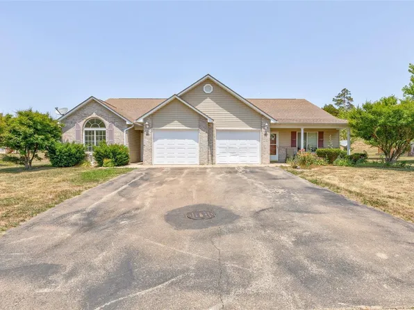 1819 Oak Knoll Dr, Farmington, MO 63640