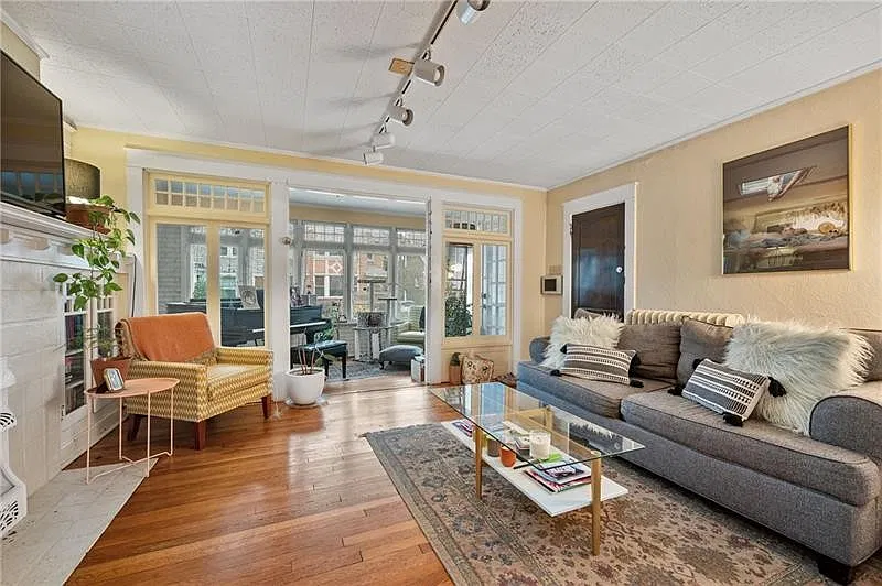 2 bed, 1200 sqft, $1,400 — Photo 3
