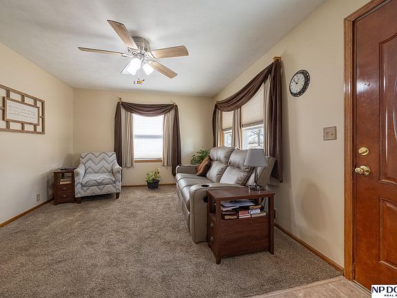 4th image of 1152 N Sycamore St