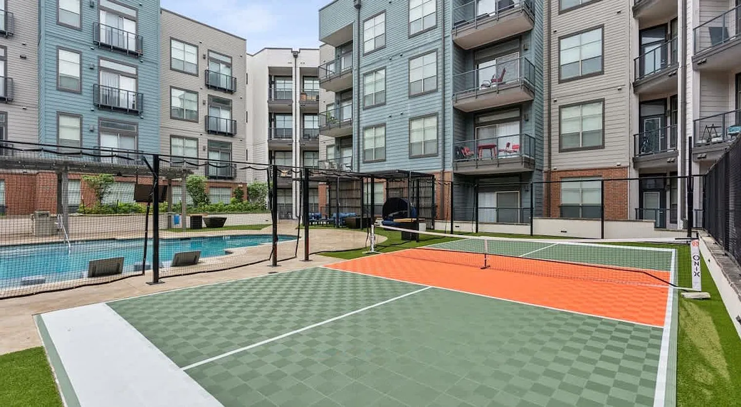 3 bed, 2.0 bath, $2,850 — Photo 2