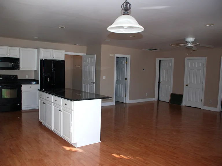 126B Colony St — Photo 18
