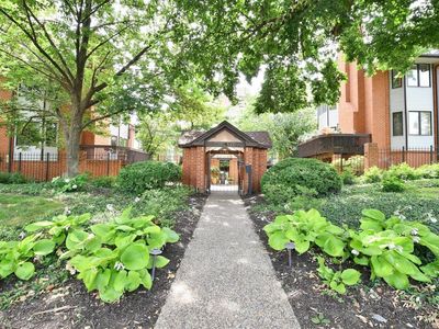 4454R Lindell Blvd Unit 18, Saint Louis, MO, 63108