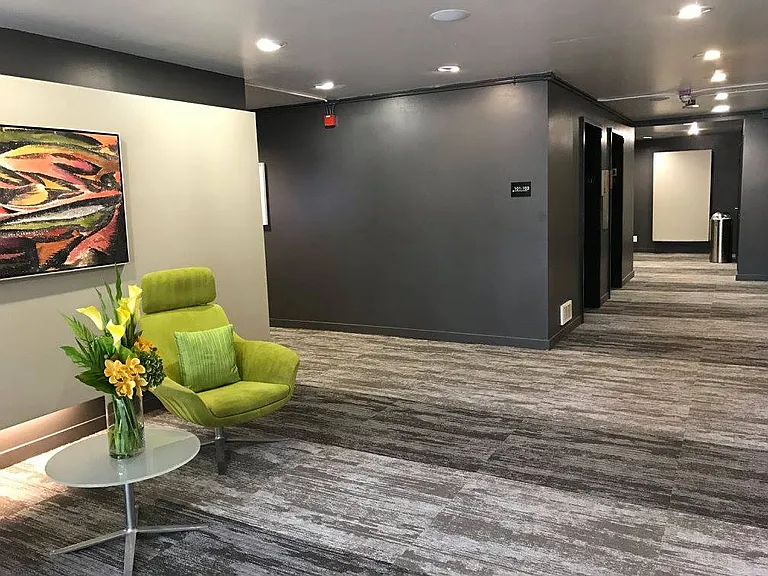Luxe at Meridian — Photo 16