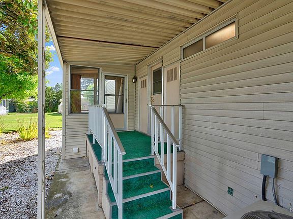 5th image of 67 acacia Court