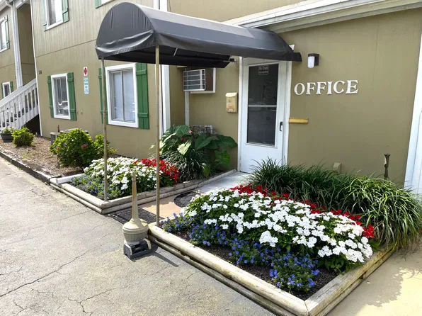 Lyn Garden Apartments