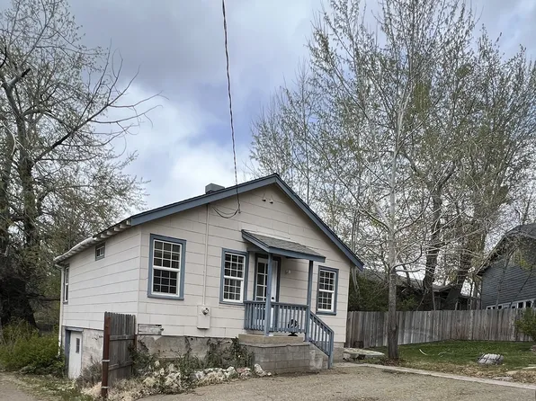 210A E Lake St, Mount Shasta, CA 96067