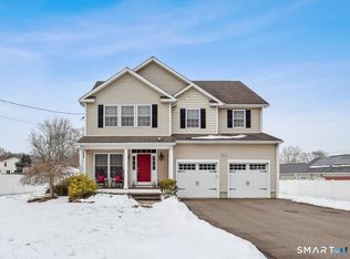 10 Ball Road, North Haven, CT 06473