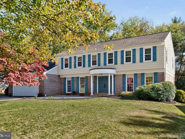 10621 Trotters Trl, Potomac, MD 20854