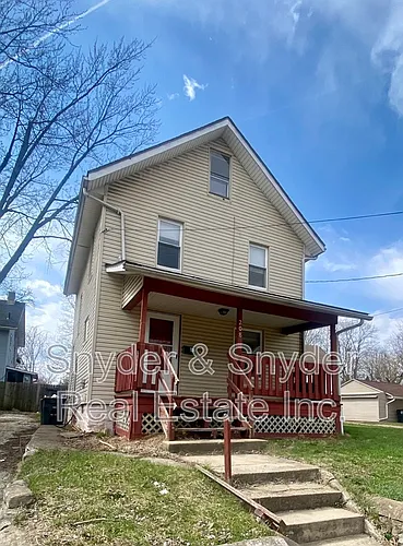 208 Denver St Photo 1