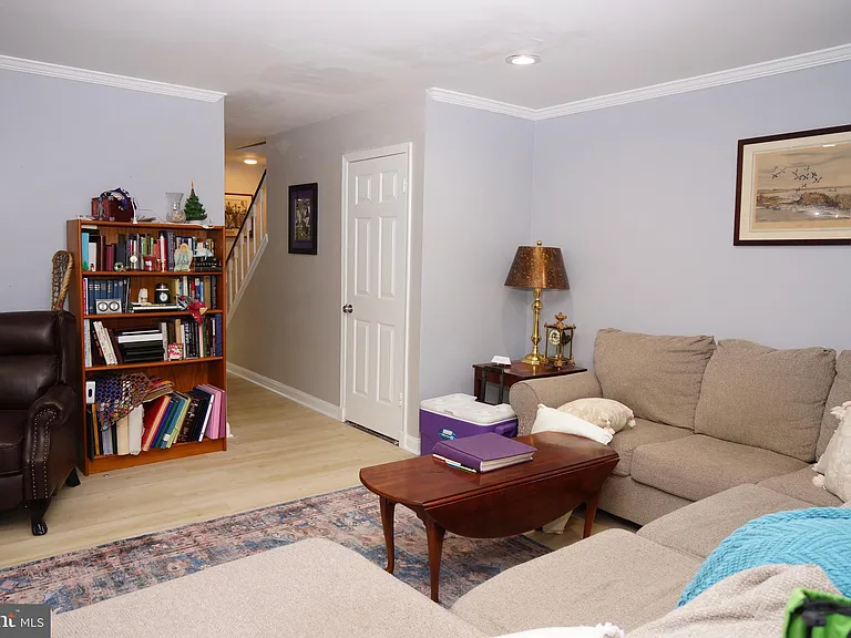 8 Cross Falls Cir — Photo 26