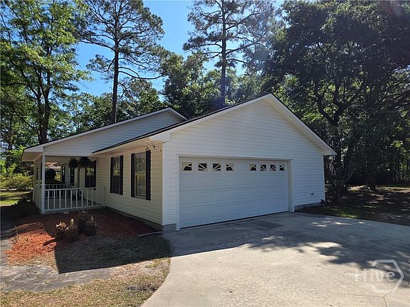 2nd image of 622 Plantation Dr