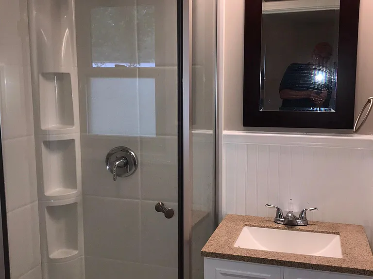 1203 Hales Ct — Photo 8