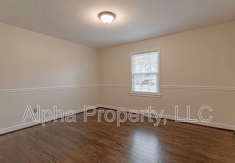 400 Fairhaven Dr — Photo 15