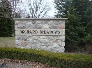 35579 Orchard Ln, Richmond, MI 48062