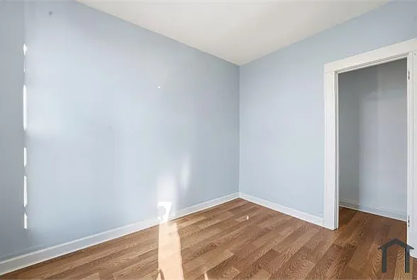 1637 S Saint Louis Ave #3 — Photo 3