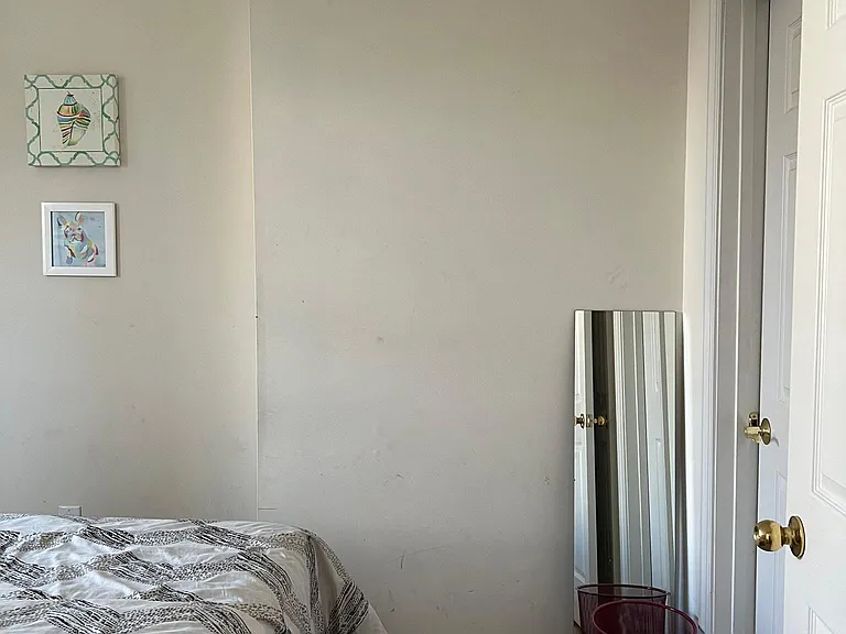 Level 2
Bedroom 1