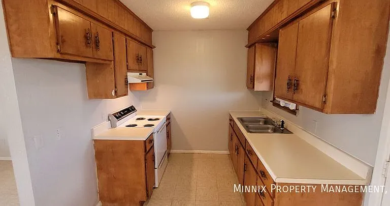 636 S Crosby St — Photo 7