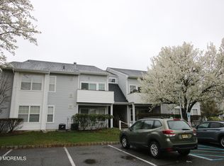 7 Cavalerie Ct, Tinton Falls, NJ 07753
