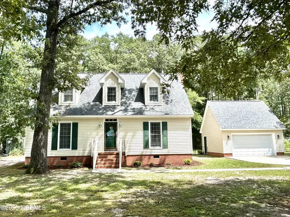 12021 Cypress Drive, Laurinburg, NC 28352