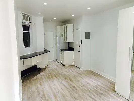 Rented by Performing Assets Corp | media 21
