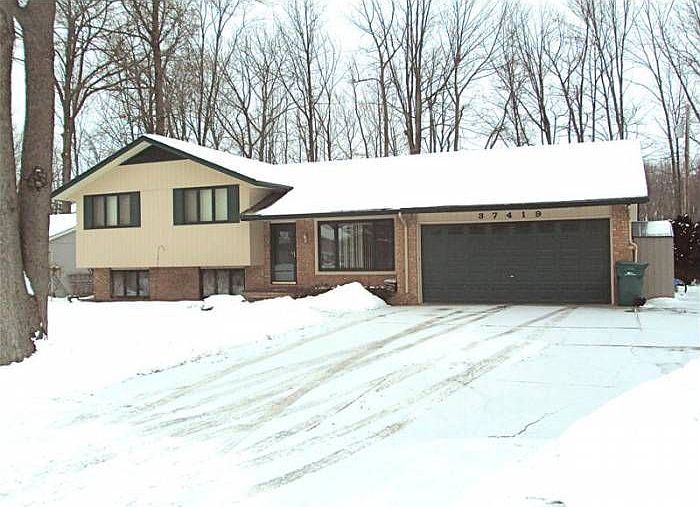 1st image of 37419 Woodland Dr