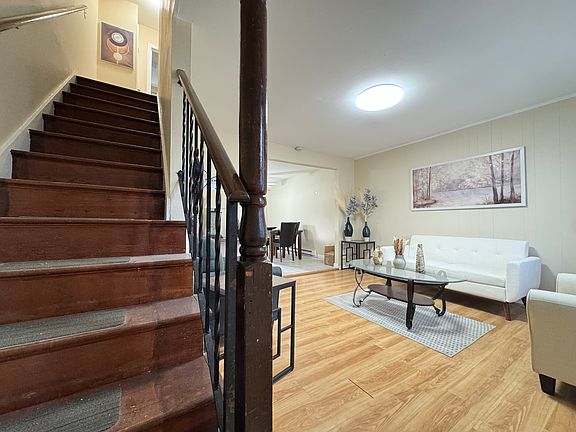 2nd image of 87 Warwick St #3