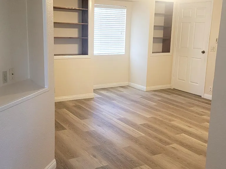 1033 S Ridge Dr — Photo 3