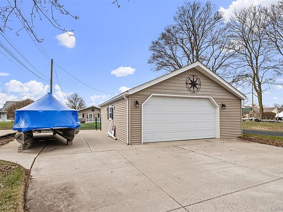 4th image of 2330 Allen Rd