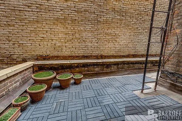 Rented by Barkoff Residential  | media 43