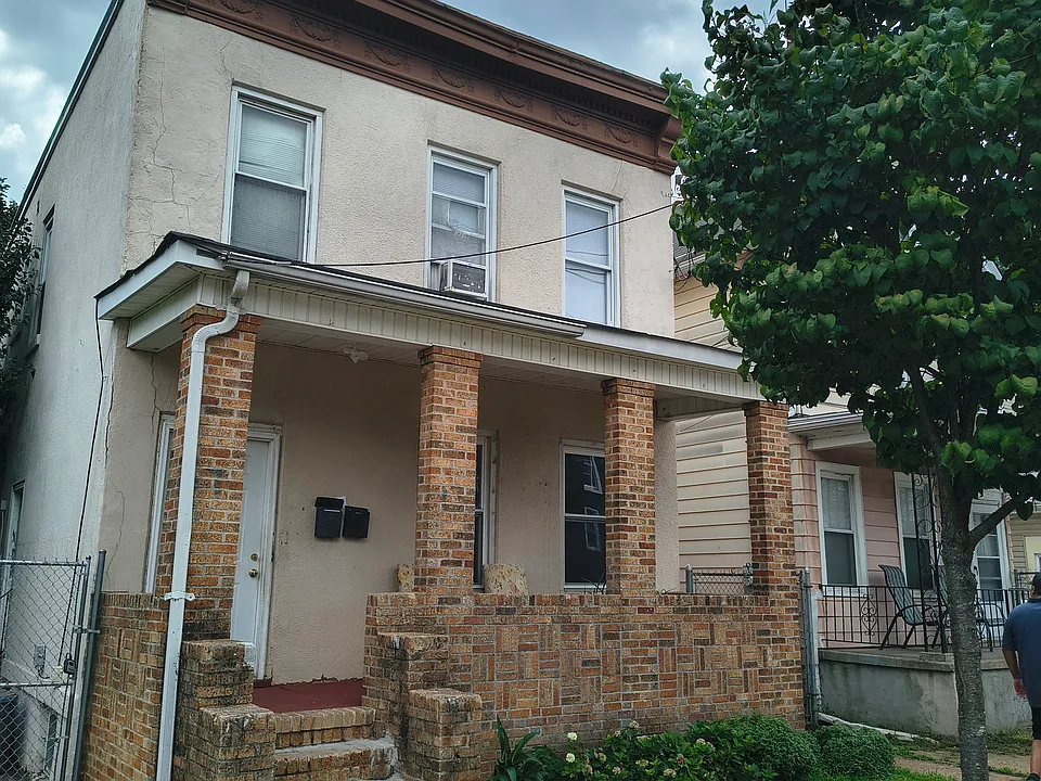 178 Redmond St #1
