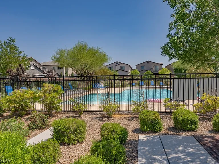 896 Bluebell Brook St — Photo 44