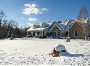 36 Augusta Dr, New Hartford, NY 13413