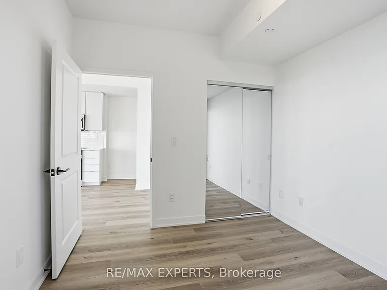 2075 Lakeshore Rd #2104 — Photo 25