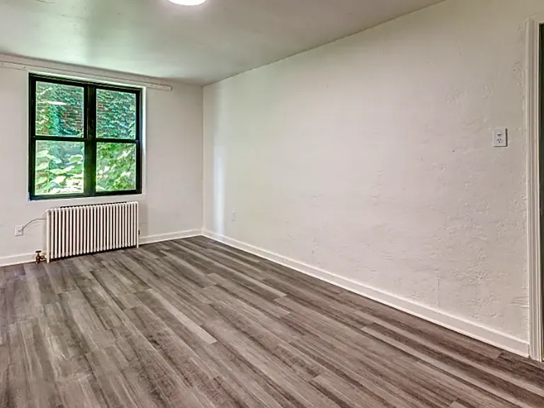 3310 Brownsville Rd — Photo 17